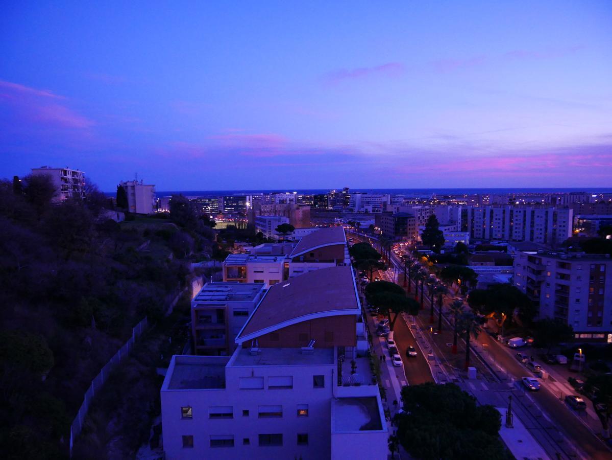Appartement Rooftop 8 Personnes Grande Terrasse Avec Parking Quartier Aeroport ニース エクステリア 写真