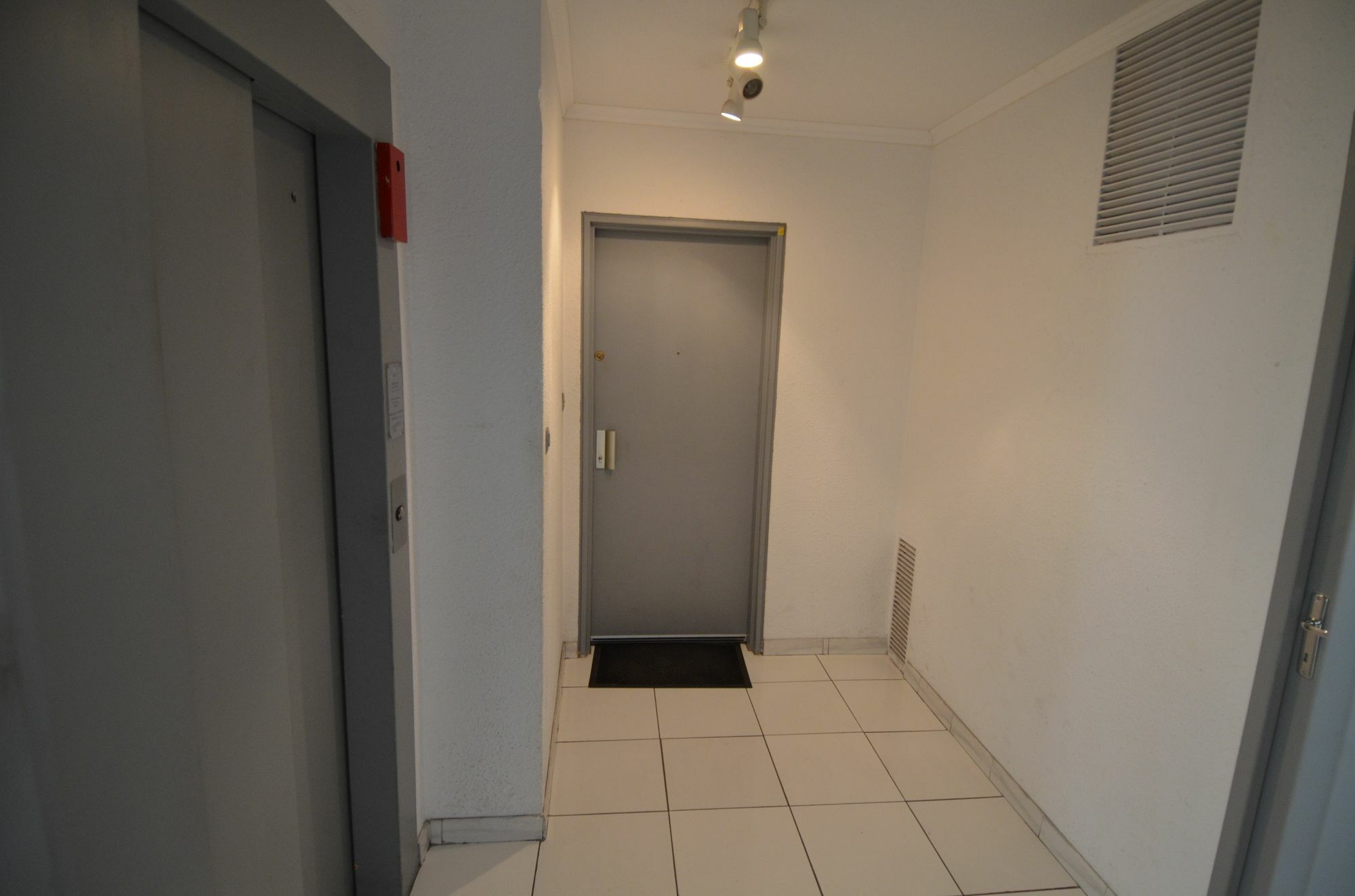 Appartement Rooftop 8 Personnes Grande Terrasse Avec Parking Quartier Aeroport ニース エクステリア 写真